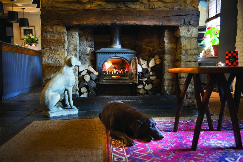 Long Compton The Red Lion Inn מראה חיצוני תמונה