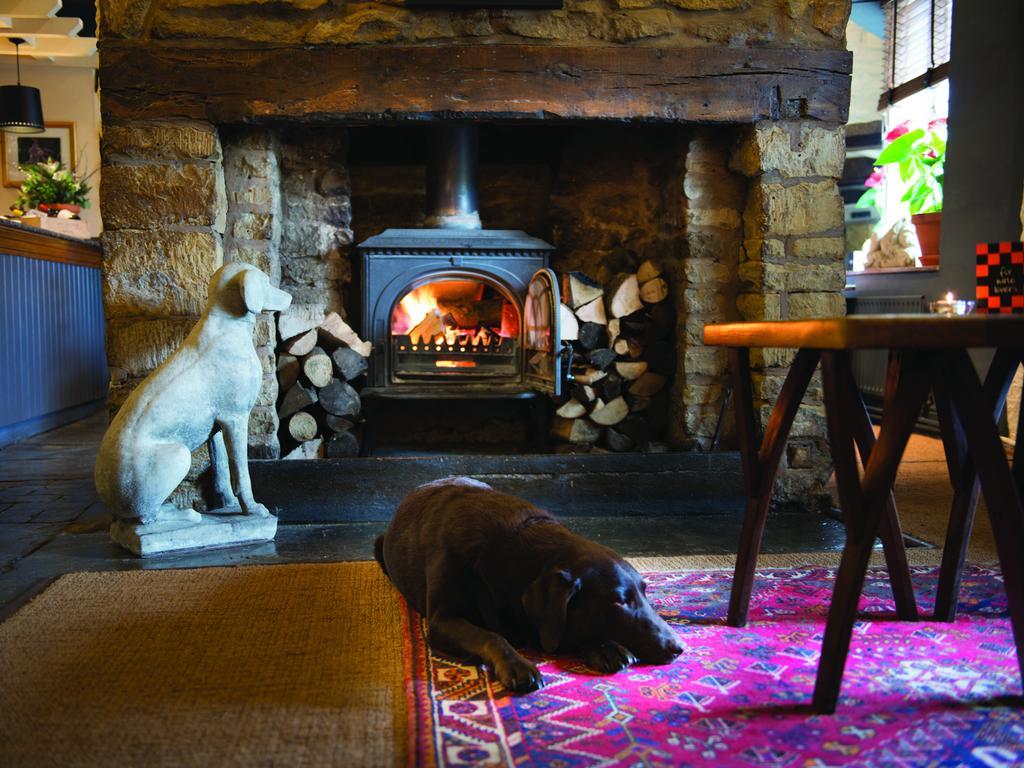 Long Compton The Red Lion Inn מראה חיצוני תמונה