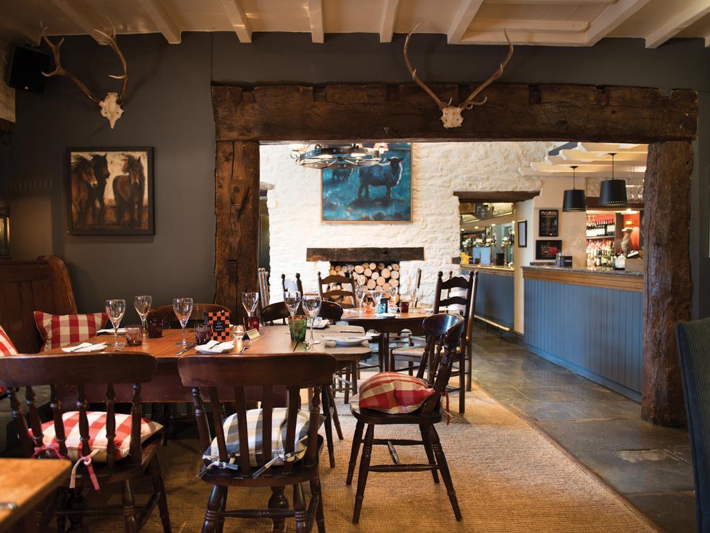 Long Compton The Red Lion Inn מראה חיצוני תמונה