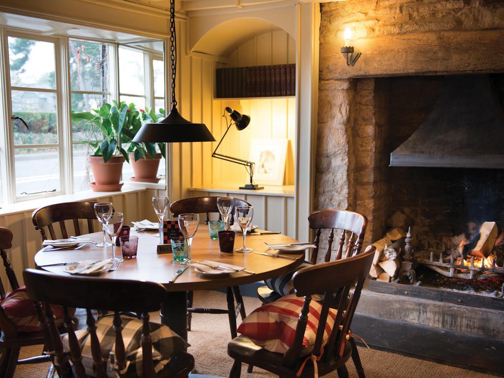Long Compton The Red Lion Inn מראה חיצוני תמונה